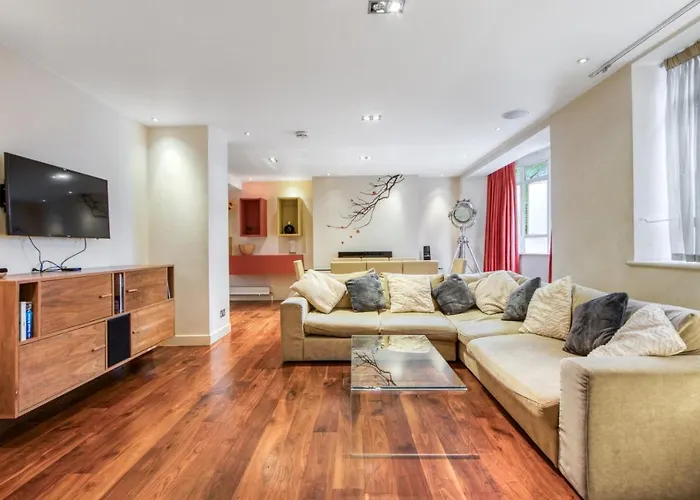 Modern 2 Bedrooms 2Bathrooms Behind Nobu Hotel