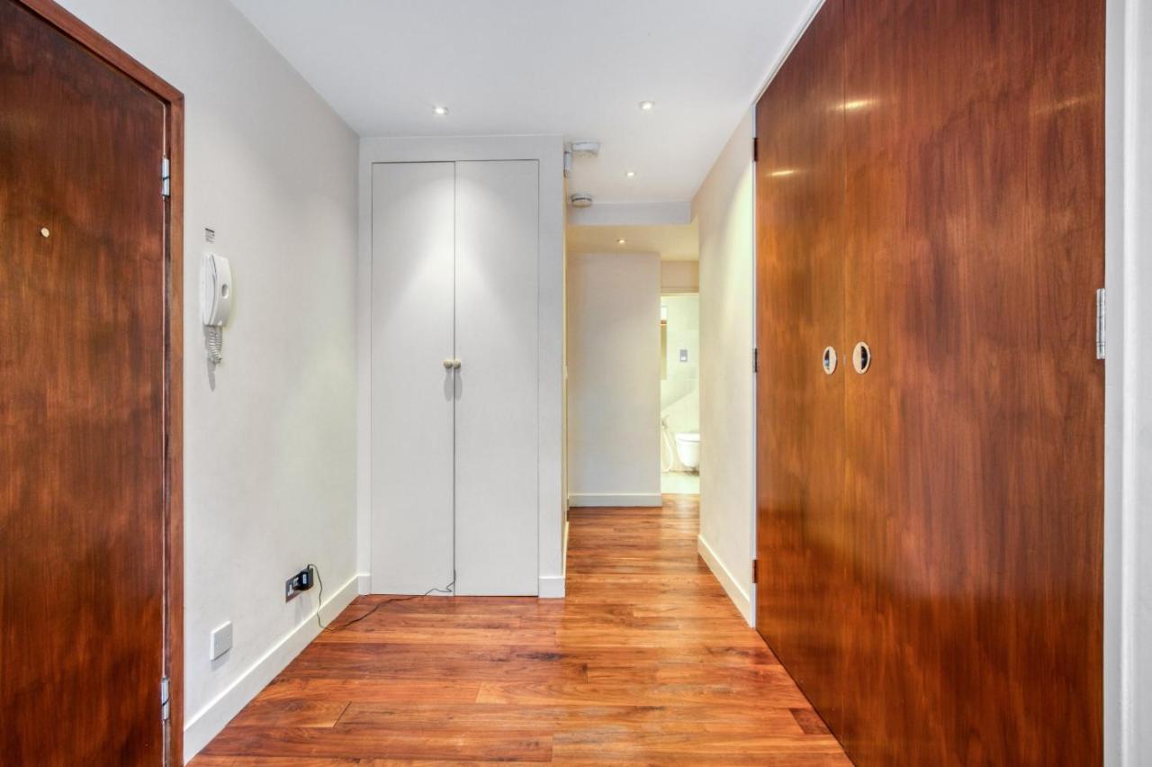 Modern 2 Bedrooms 2bathrooms Behind Nobu London