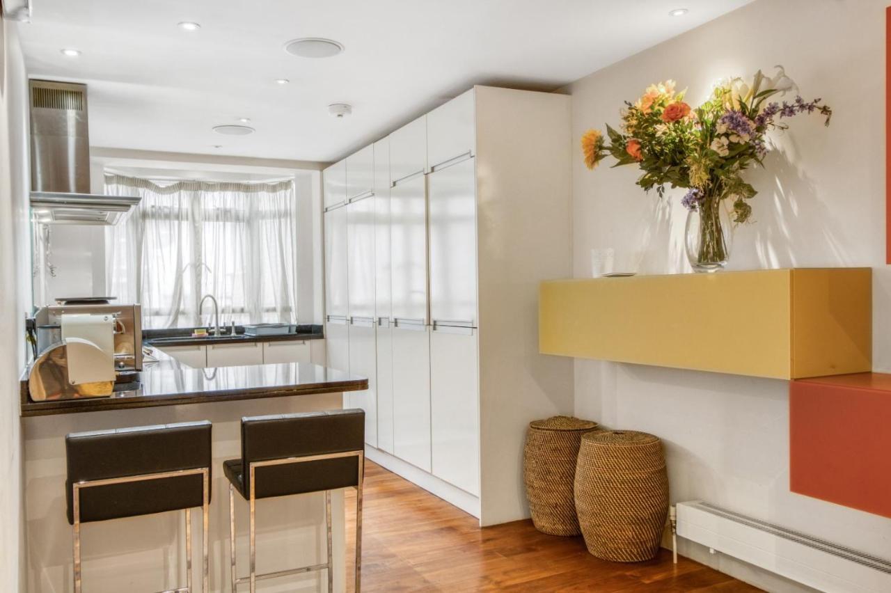 Modern 2 Bedrooms 2bathrooms Behind Nobu Apartment London